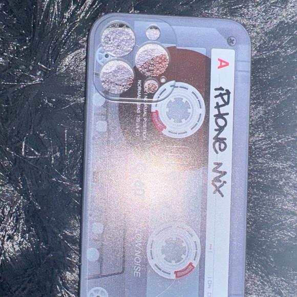 Iphone 13 pro max phone cases - Picture 8 of 11